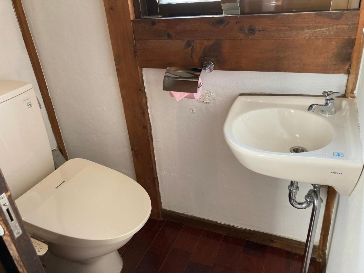 Hotel Ｐｅｎｓｉｏｎ　Ｓｈｉｍａｋａｚｅ à Motobu Extérieur photo
