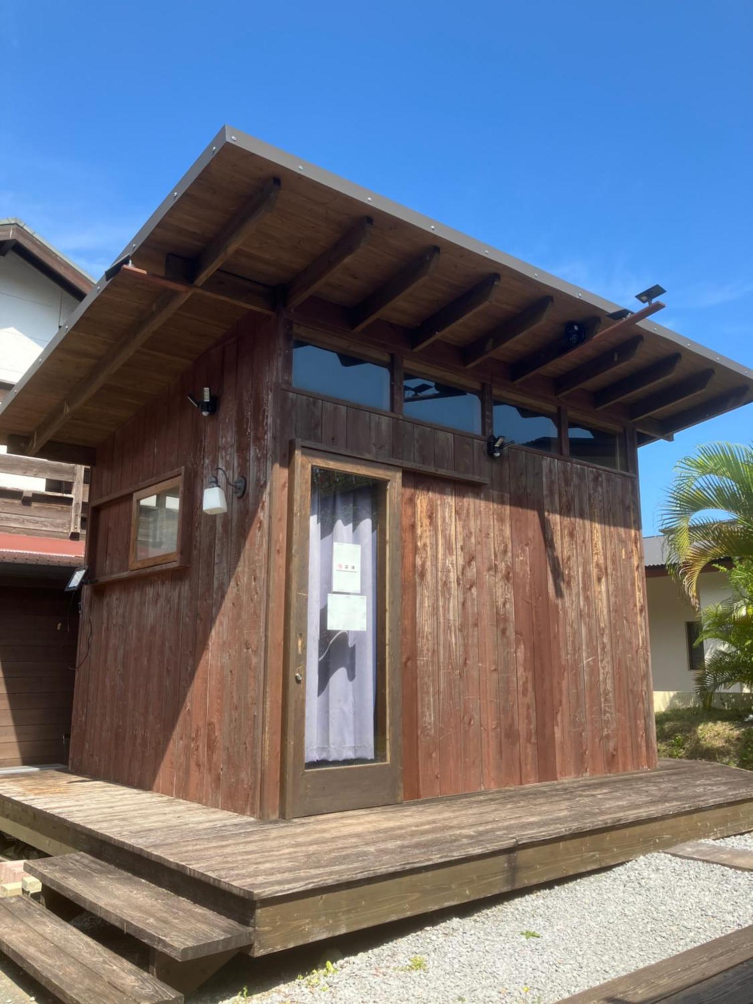 Hotel Ｐｅｎｓｉｏｎ　Ｓｈｉｍａｋａｚｅ à Motobu Extérieur photo